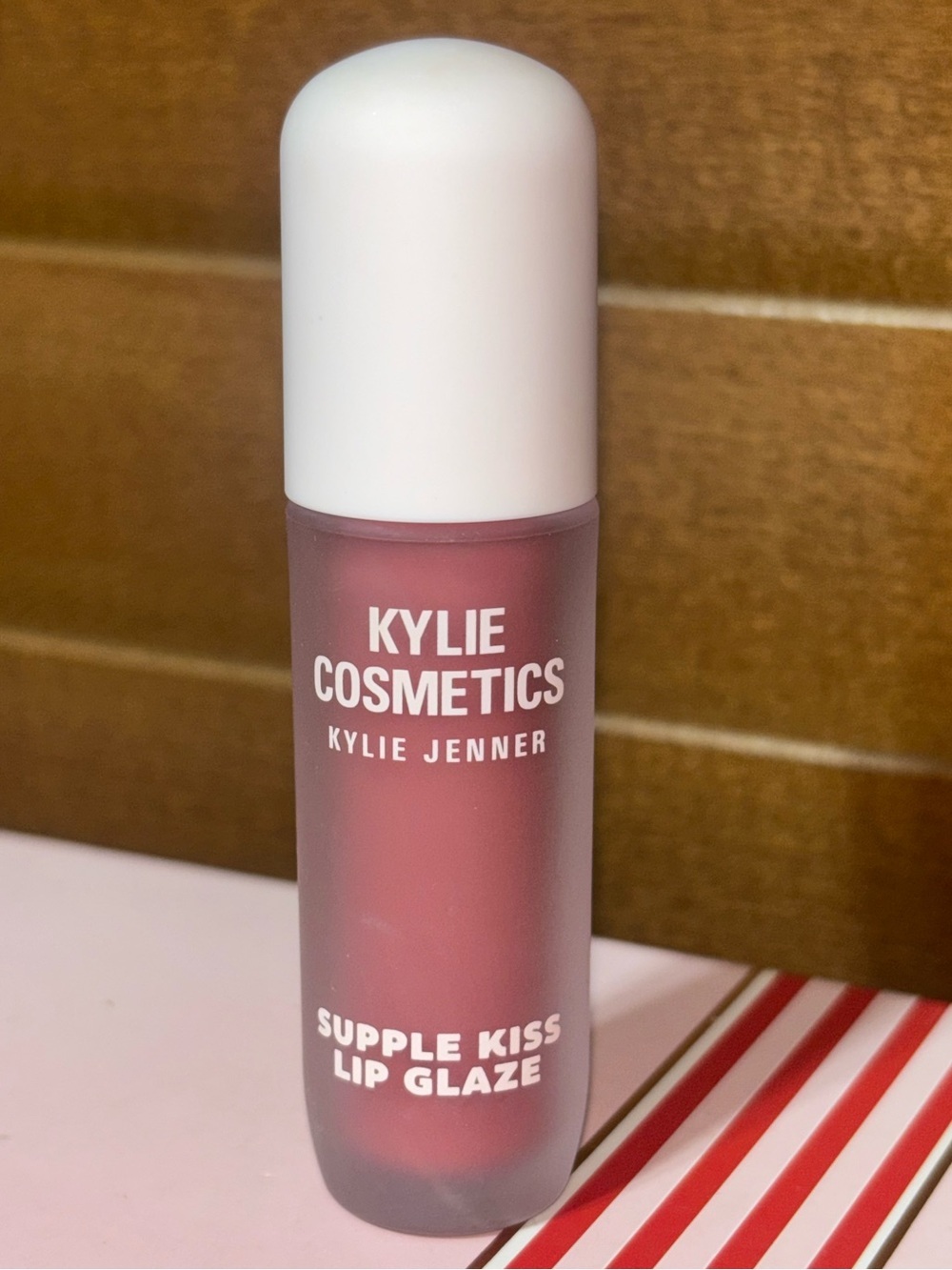 Kylie Cosmetics Supple Kiss Lip Glaze